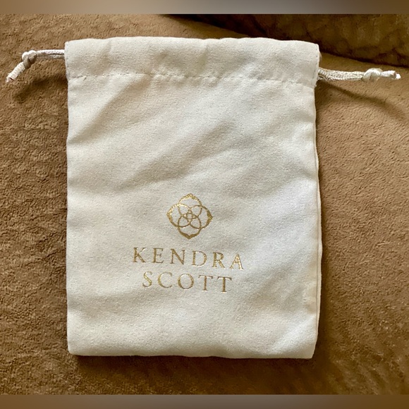 Kendra Scott Necklace Gift Box and Jewelry Bag Set - Picture 11 of 14